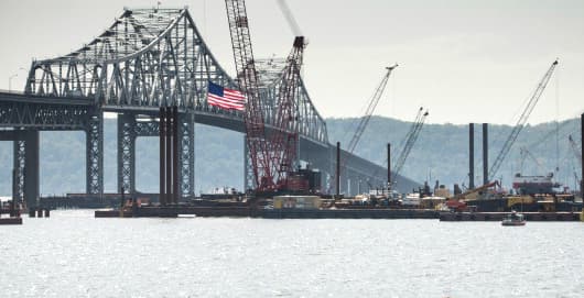 Tragedia en el Tappan Zee Bridge: Buscan cuerpos de dos trabajadores