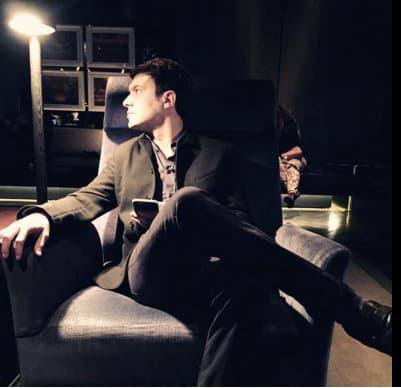 Alex tiene una larga trayectoria en televisión, cine y teatro.