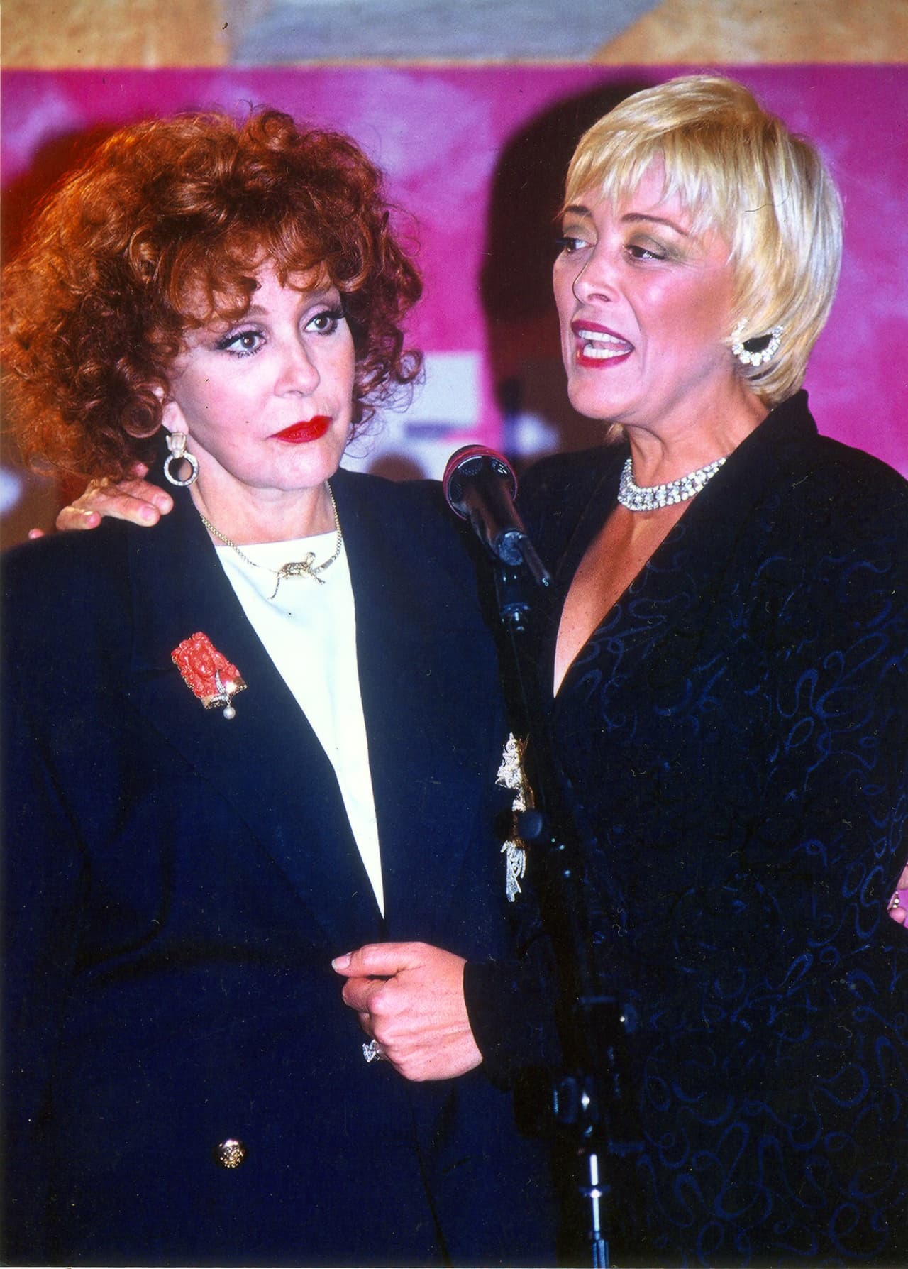 <b><a href="http://www.univision.com/temas/sylvia-pasquel">Sylvia Pasquel</a></b> heredó la capacidad histriónica de 
<b><a href="http://www.univision.com/temas/silvia-pinal">Silvia</a></b>, gracias a esto se ha colocado como una de gran actriz de los melodramas mexicanos, tal cual lo hiciera su madre décadas atrás.