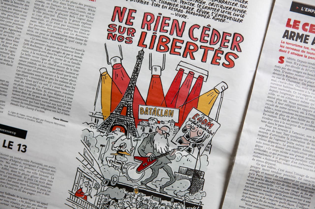 "Nunca cederemos en nuestras libertades", traduce esta viñeta del número actual.