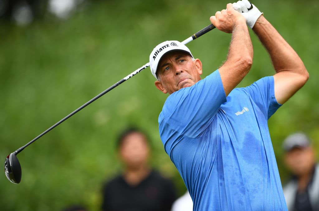 El golfista Tom Lehman rechazó en 1993 la invitación de Bill Clinton por no haber servido en la Guerra de Vietnam y por diferencias ideológicas con dicho mandatario. Lehman es un ferviente cristiano.