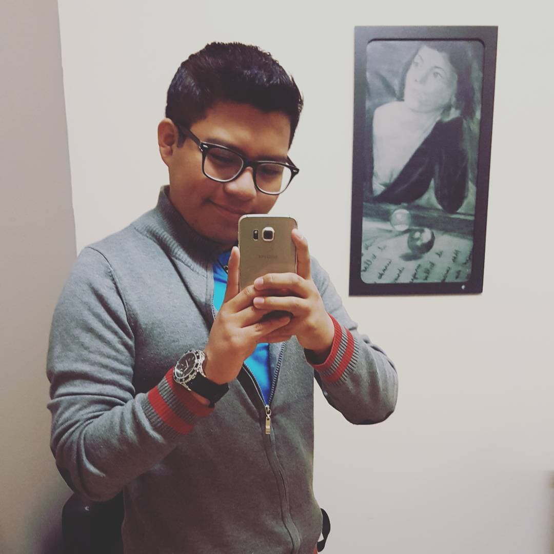 El ahora joven, de ahora 23 años, es muy activo en redes sociales, donde comparte su día a día con sus más de 10 mil seguidores.