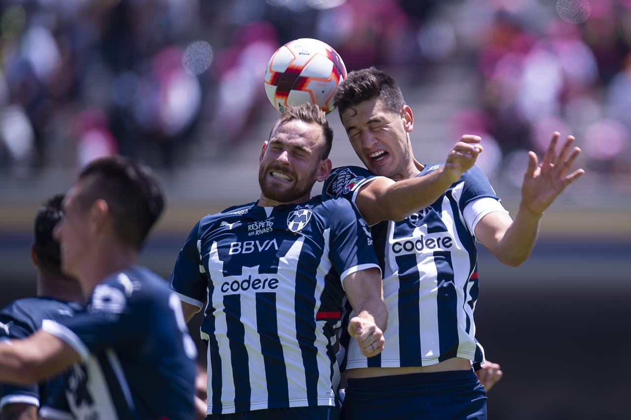 A pesar de haber jugado con 10 futbolistas la mayor parte del juego por la expulsión de Juan Ignacio Dinenno, los Pumas lograron una vital victoria ante Rayados.