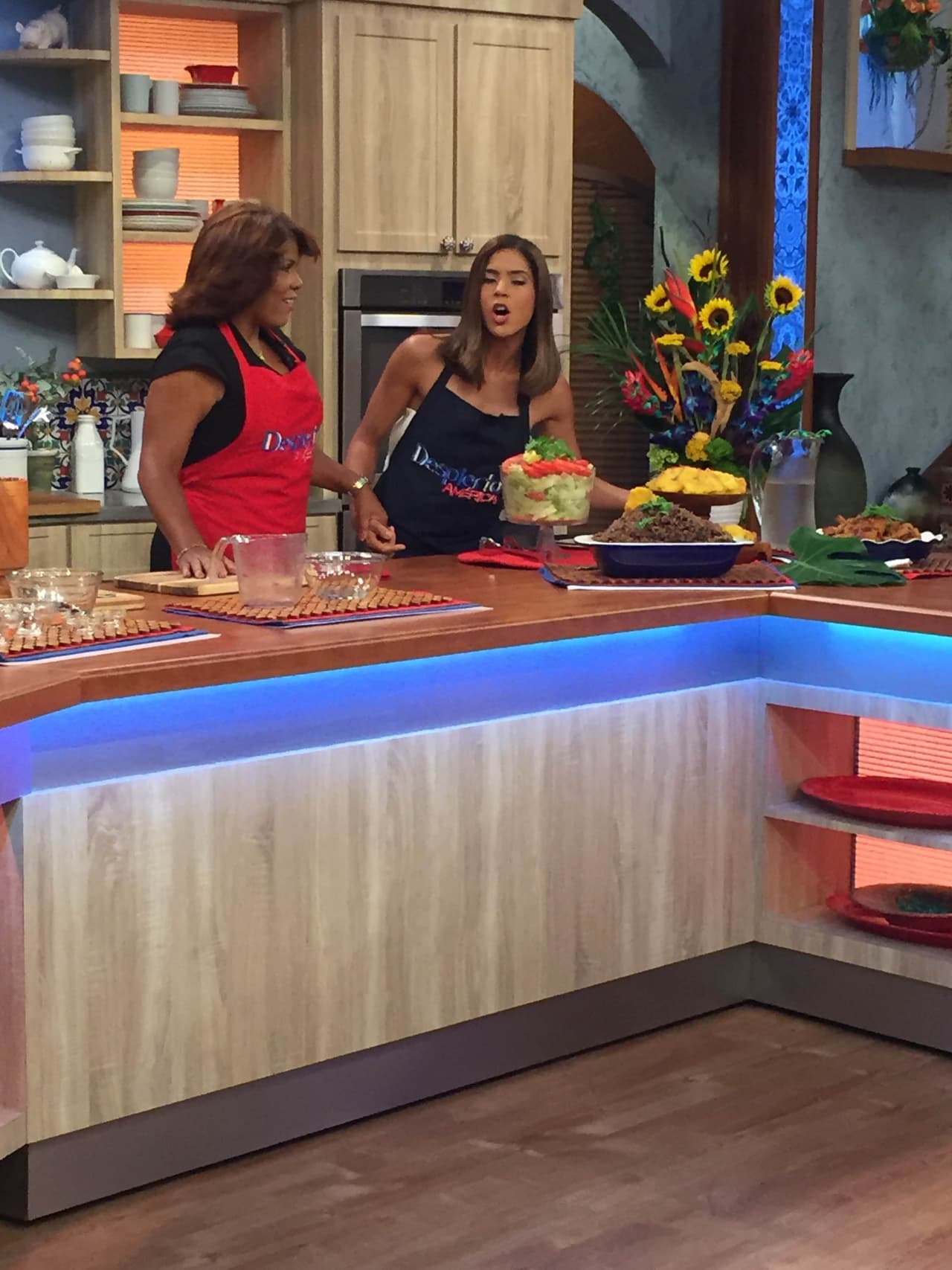 Miren estos deliciosos Moros con habichuelas negras que preparó Doña Divina.