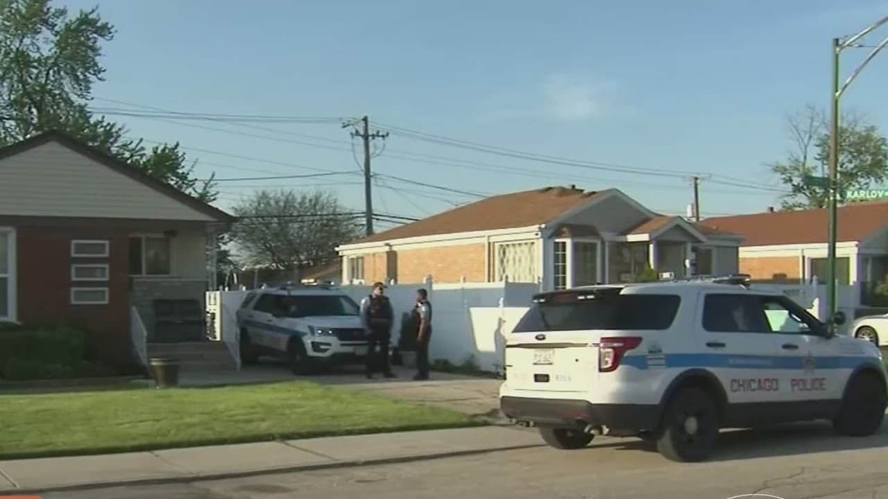 Ese mismo día, se informó sobre la 
<b>detención de dos sospechosas</b> por el asesinato de Marlen. Se trata de 
<b>Clarisa y Desiree Figueroa, madre e hija</b>. Después se inculparía a 
<b>Piotr Bobak, novio de Clarisa</b>. Las mujeres 
<b>engañaron a Marlen por redes sociales</b>, a quien asesinaron para 
<b>abrirle el vientre y robar a su bebé</b>.
<br>