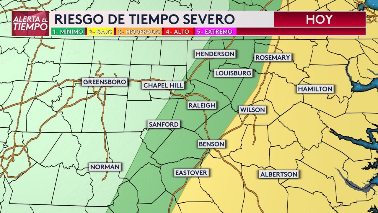 Una advertencia de huracán fue emitida para los condados de Pender, Brunswick y New Hanover, mientras que un aviso de tormenta tropical estará vigente en las localidades costeras. El riesgo de tiempo severo continuará deteriorando las condiciones del tiempo hasta este martes. 
<a href="https://www.univision.com/local/north-carolina-wuvc/isaias-se-convierte-en-huracan-y-amenaza-a-carolina-del-norte-con-fuertes-lluvias-y-rafagas-de-viento">Vea aquí más detalles. </a>