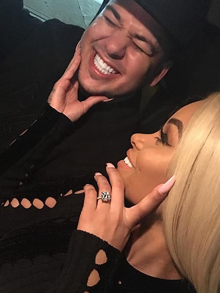 Un nuevo episodio de
<a href="https://www.univision.com/shows/despierta-america/blac-chyna-obtiene-orden-de-restriccion-contra-rob-kardashian-video">problemas legales</a> se avecina en la tormentosa relación de Rob Kardashian y Blac Chyna.