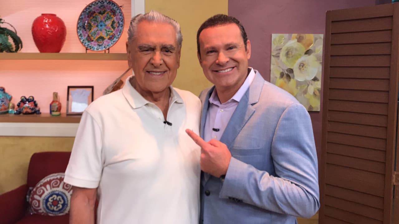 Alan Tacher le dio la bienvenida a este gran actor.