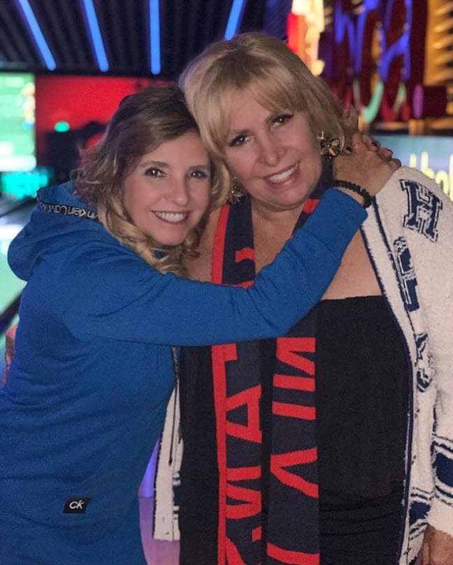 Con su muerte, su hermana Andrea Rodríguez se quedó al frente de la producción del matutino Hoy.
<br>