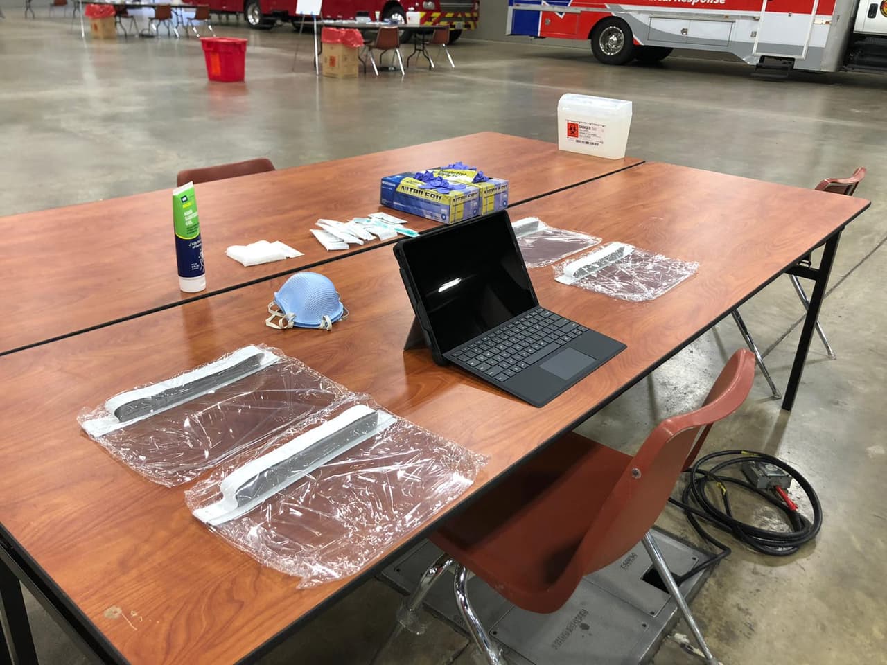 Gerald Randall, Subjefe de bomberos de Arlington, dijo que piensan administrar las tres mil vacunas en aproximadamente tres a cuatro días.
<br>