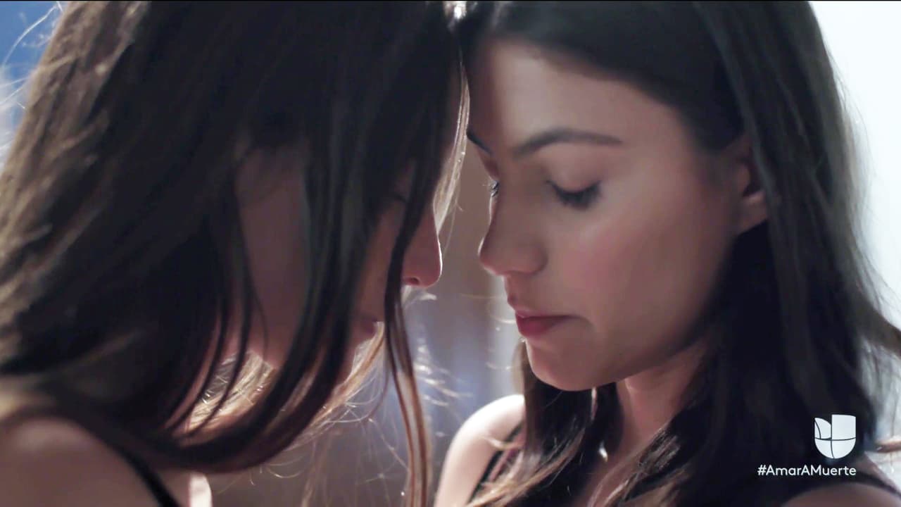 Y por fin se decidieron a pasar la noche juntas.