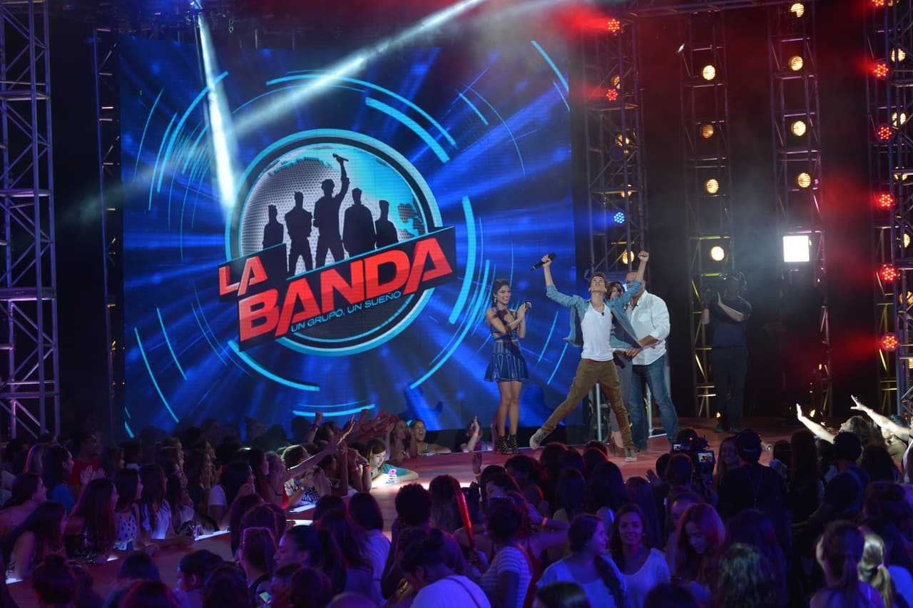 We are drooling over Sebastián. Lo que no tiene en peso, lo tiene en talento.