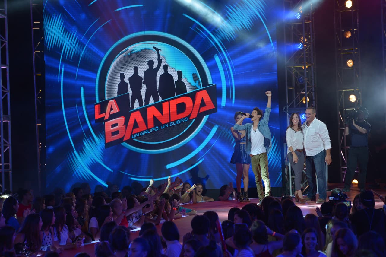 We are drooling over Sebastián. Lo que no tiene en peso, lo tiene en talento.