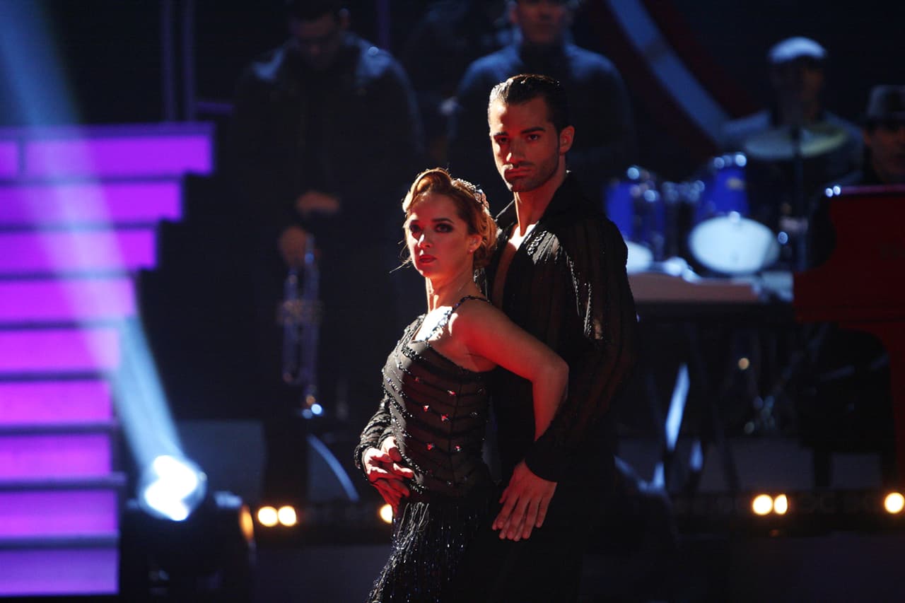 Fue hasta la séptima gala que la actriz y su bailarín nos volvieron a deleitar con sus movimientos.