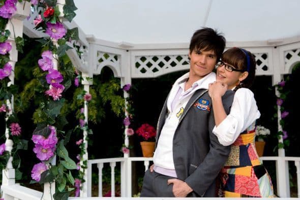 Aunque lo negaron mucho tiempo Danna Paola y Eleazar derrocharon miel desde que se conocieron.