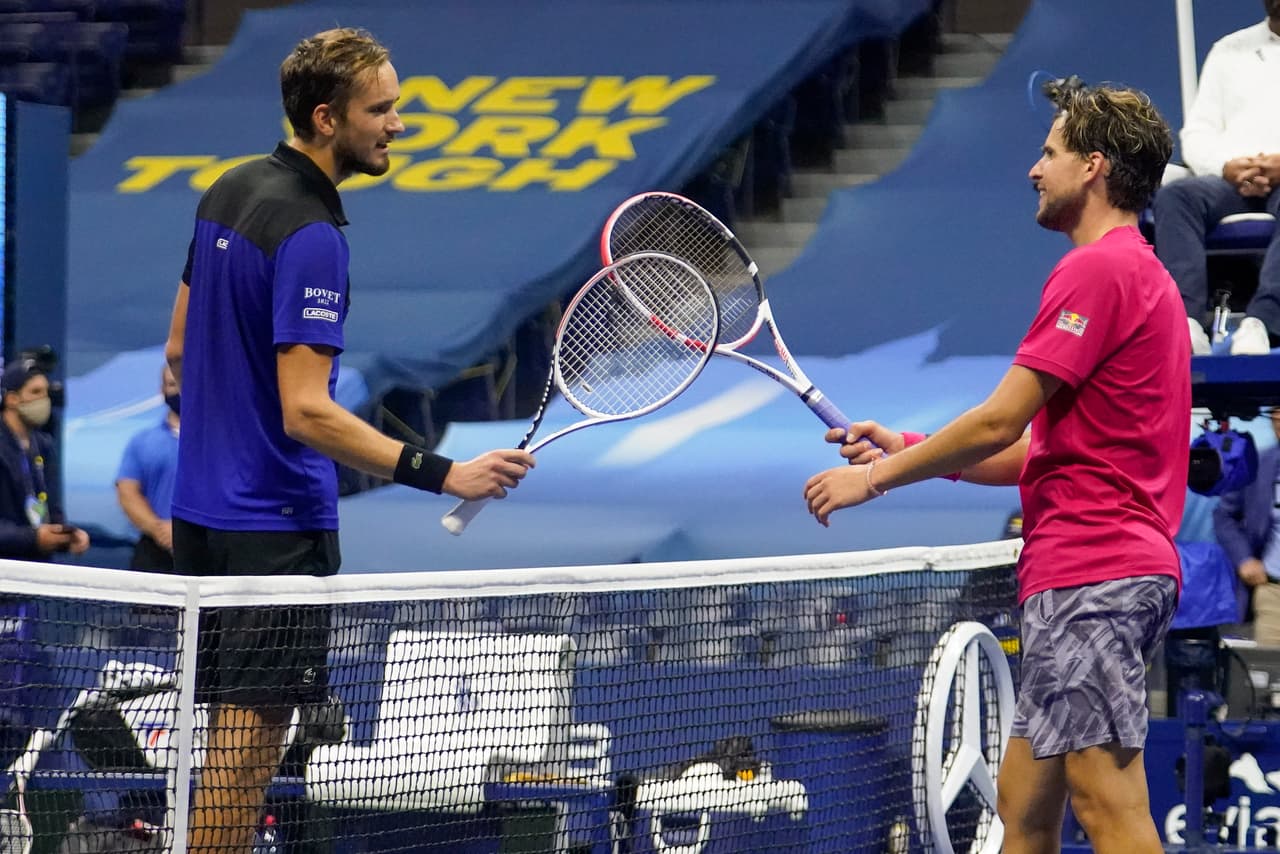 Con parciales de 6-2, 7-6 y 7-6, accedió al que será su cuarto enfrentamiento con Zverev en Grand Slam; la última ocasión, Thiem se llevó la victoria.