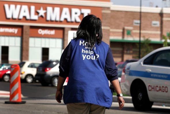 WALMART- El reconocido centro comercial está ofreciendo 700 puestos temporales en sus tiendas al sur de Florida para esta temporada de fiestas.