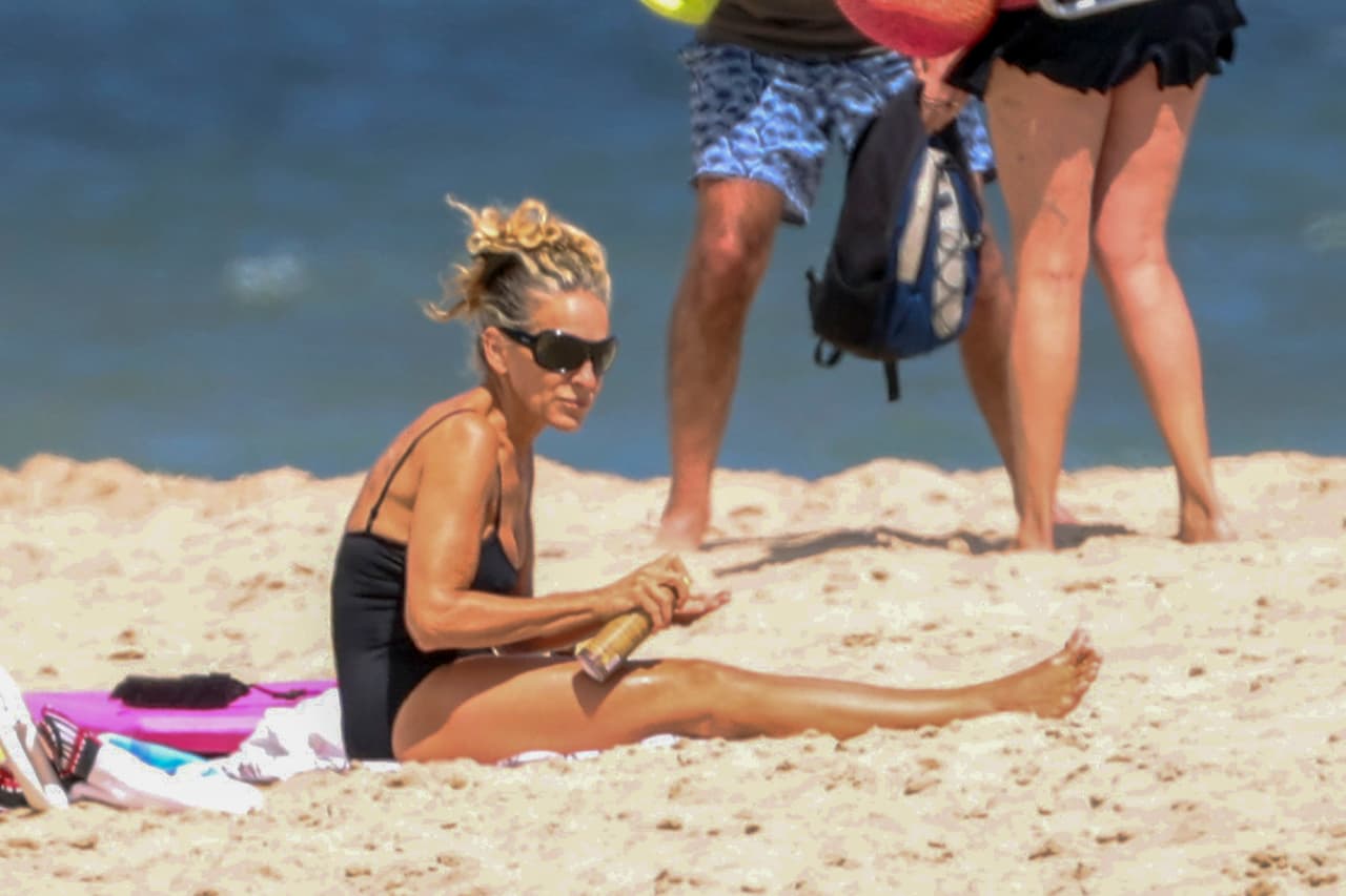 La estrella de 'Sex and the city' tomó el sol en los Hamptons, Nueva York.