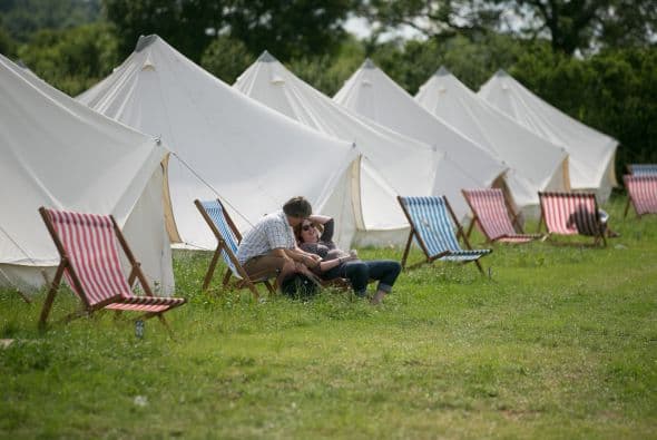 Pop-Up Hotel es prácticamente un resort hecho y derecho.