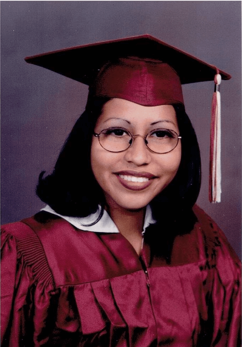 Luego en la grabación se escucha el sonido de disparos y gritos.