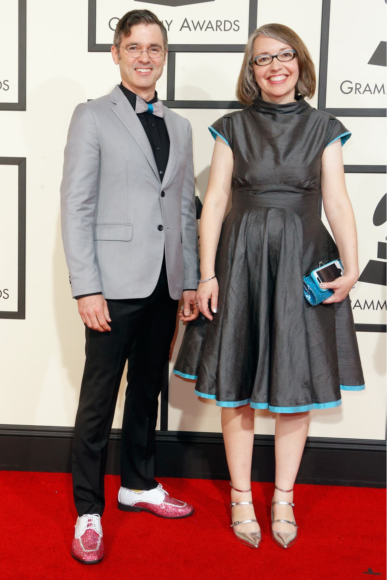 Hasta los más inesperados hicieron sus apuestas creativas. Billy Kelly optó por hacer del corbatín y los zapatos rosa los responsables de su rebeldía estilística.