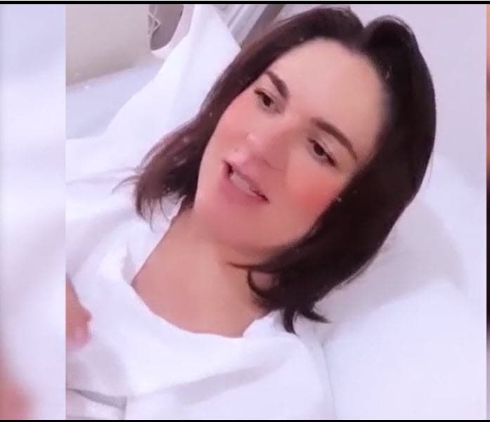 Algunos famosos le dejaron mensajes de cariño ante la noticia y se congratularon que ambos ya están en su hogar.
<br>