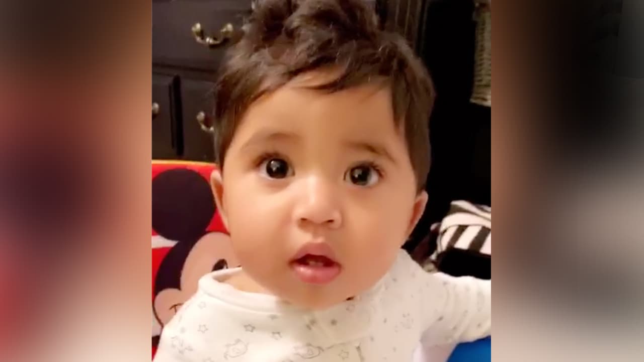 El 24 de septiembre el
<b><a href="https://www.univision.com/noticias/estados-unidos/que-paso-asi-fue-el-caso-de-nick-el-bebe-con-muerte-cerebral-que-murio-tras-estar-conectado-a-respirador-por-un-accidente">bebé Nick sufrió un accidente,</a></b> aspiró agua mientras estaba en la bañera de su casa.