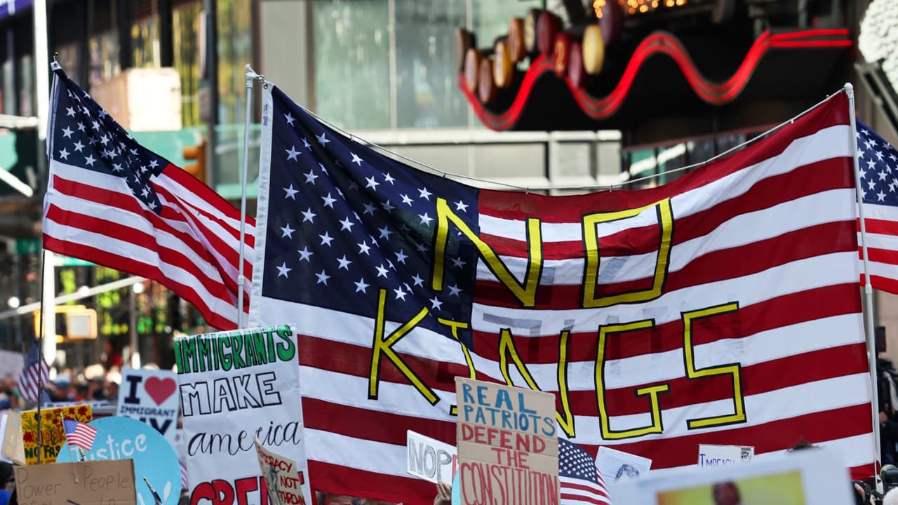 Protestas masivas en rechazo a las políticas de Trump durante la segunda jornada de 'No Kings'