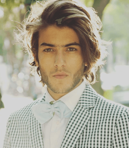 Alcanzó el éxito gracias a su actuación como 'Charlie Noble' en la cinta Nosotros los Nobles.