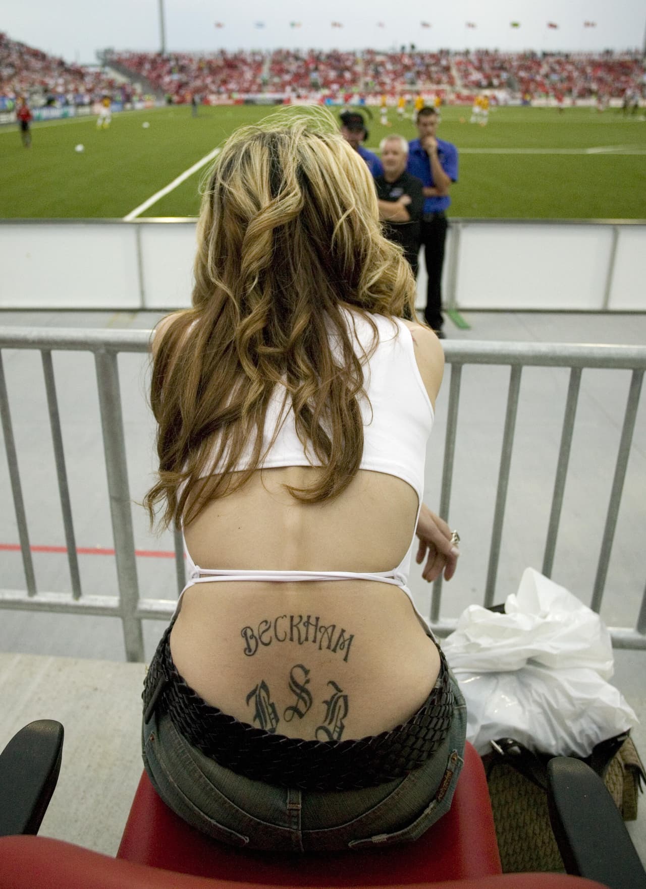 Los fanáticos en el mundo quisieron rendir un homenaje a sus países, equipos o jugadores favoritos por medio de tatuajes. Algunos más grandes y coloridos, con rostros de las figuras y escudos representativos son una muestra del cariño que alrededor del mundo expresan los hinchas del fútbol.