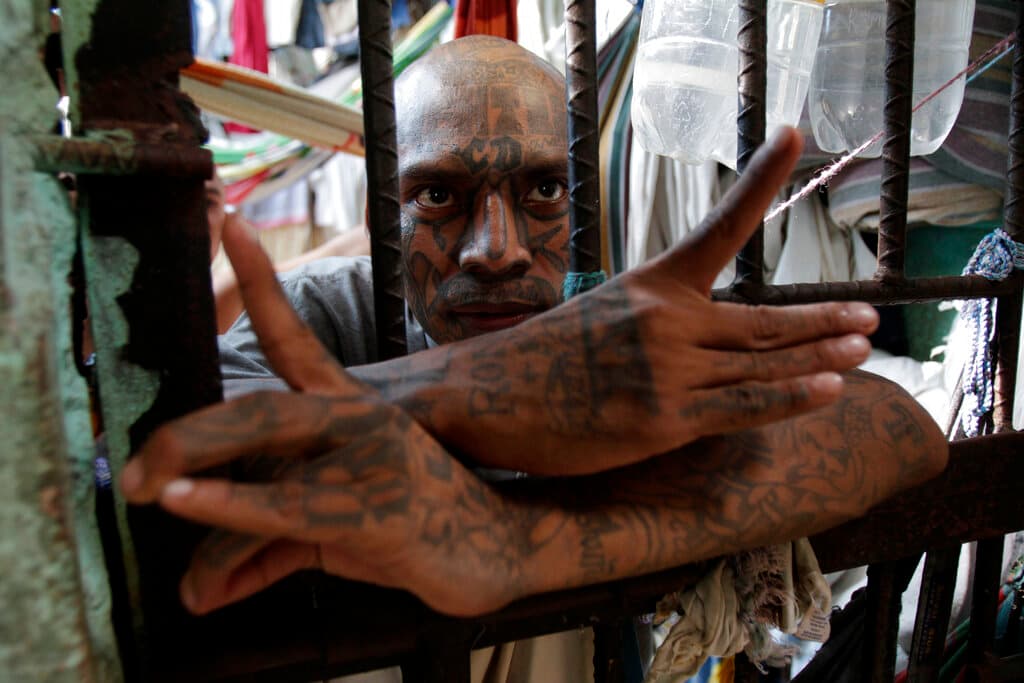 Jefe de la MS-13 es condenado a 1,090 años de cárcel por cometer 24 asesinatos 