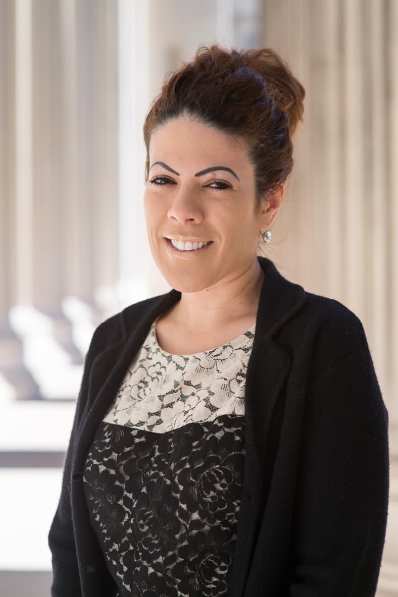 Latina deja decanato de MIT para crear un nuevo modelo de universidad