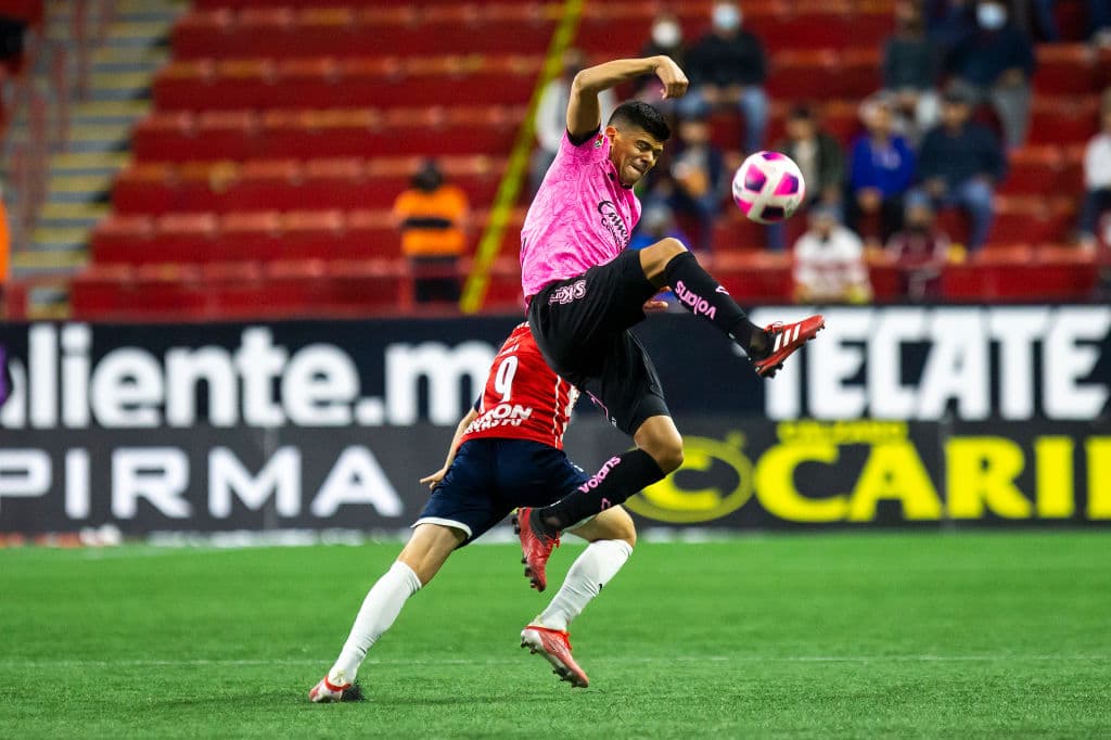 Las ofensivas salen dormidas y el marcador se queda igual de principio a fin y se conforman con el 0-0.