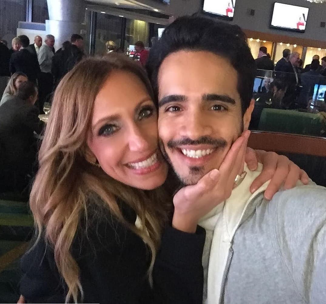 Desde luego, Lili Estefan no podía perderse la obra 'On your feet!', basada en la vida de sus tíos Gloria y Emilio Estefan.