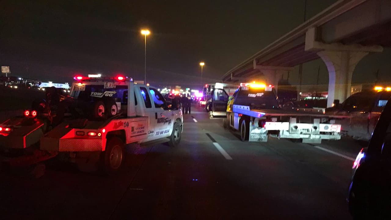 Accidente mortal provoca el cierre de un tramo de la carretera I-45 Norte