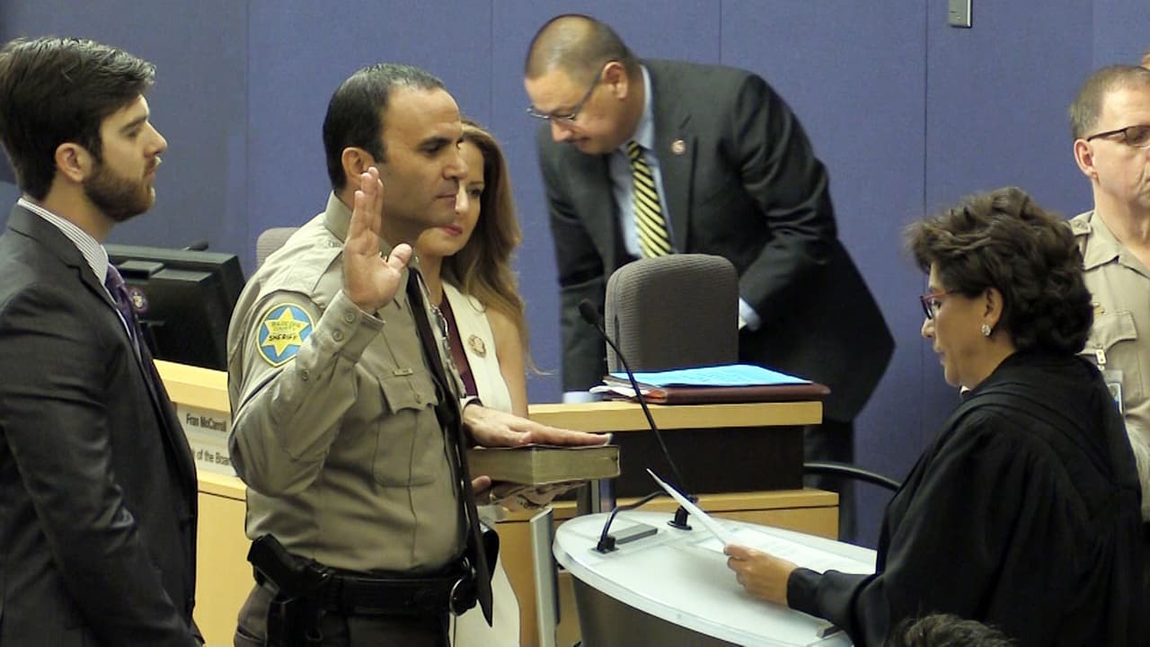 Punto final a la era Arpaio: ya Paul Penzone es el sheriff de Maricopa