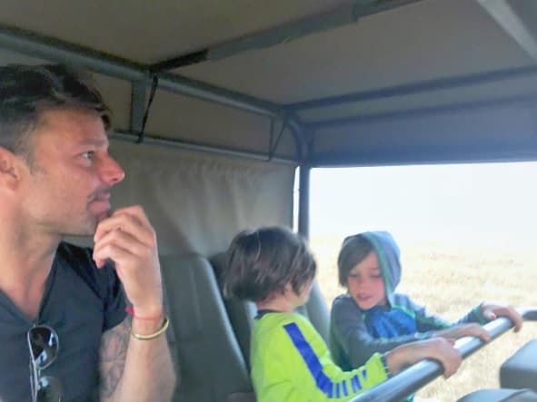 Ricky Martin llevó a sus hijos a un safari por África el 6 de agosto de 2016.