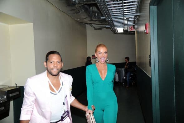 Como siempre, no puedes verlo todo en la televisión. Por eso, we always got your back con nuestro lente bien ubicado en el backstage.