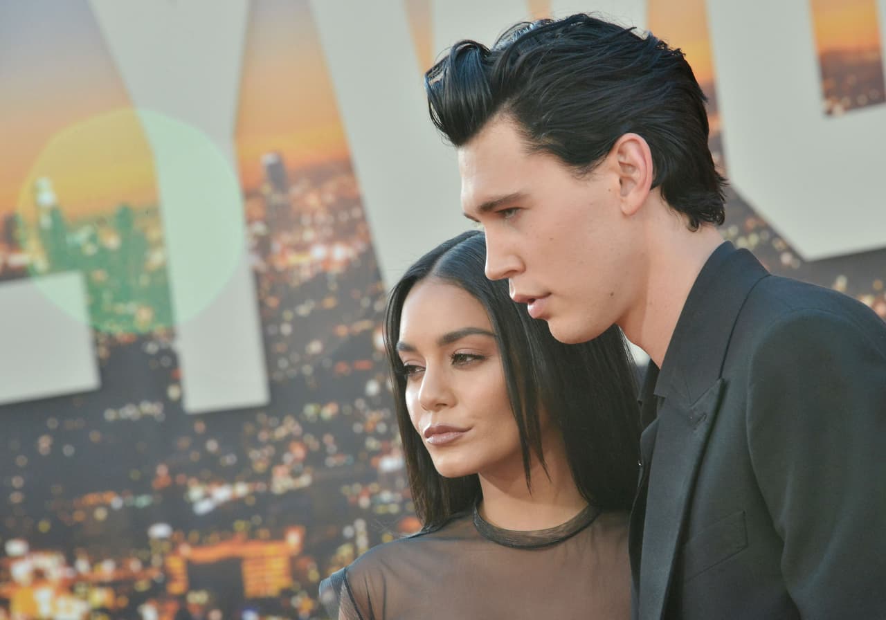 "Vanessa y Austin están 
<b>oficialmente separados</b> y Vanessa les ha estado contando a sus seres queridos sobre su ruptura", reveló la fuente.