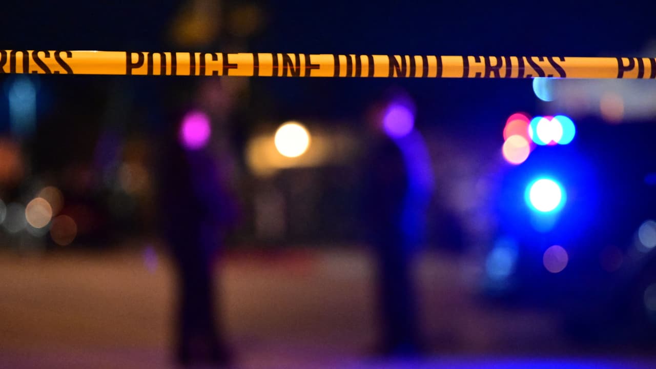 Al menos 2 muertos tras un tiroteo durante la ceremonia de graduación de una escuela secundaria en Virginia