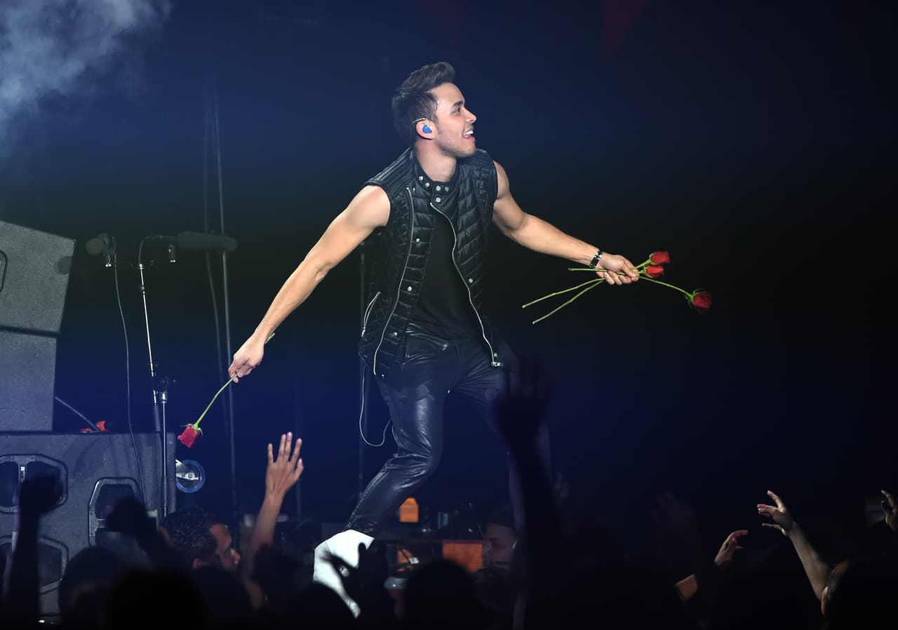 6. Por su entusiasmo y encantadora personalidad. Prince Royce es imparable, vibra, le brillan los ojos y construye con energía.