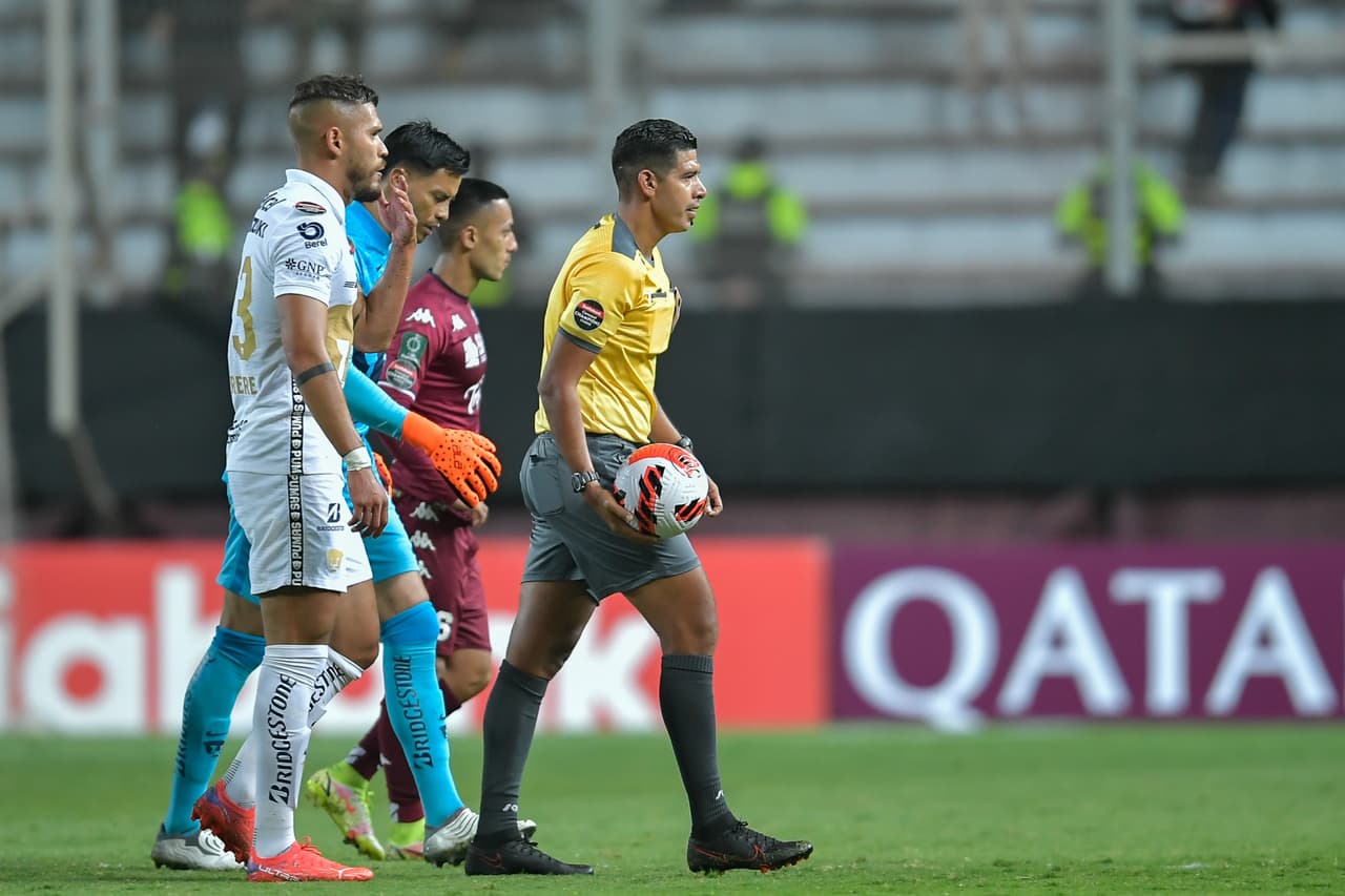 Pumas no logra concretar su ventaja en dos ocasiones y Saprissa termina poniendo el 2-2 definitivo, por lo que todo se decididirá en Ciudad Universitaria.