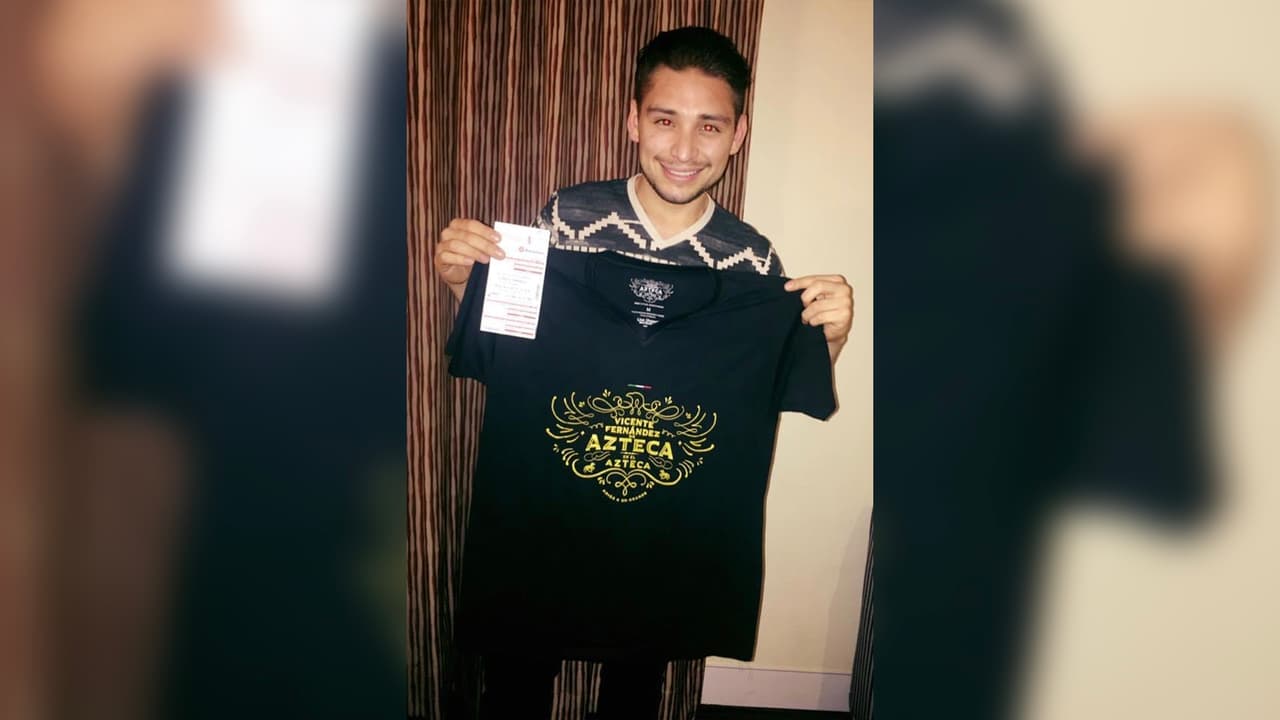 El cantante explica que fue a los 4 años que comenzó a gustarle mucho las canciones de Vicente Fernández, lo que marcó su pasión por la música desde niño.