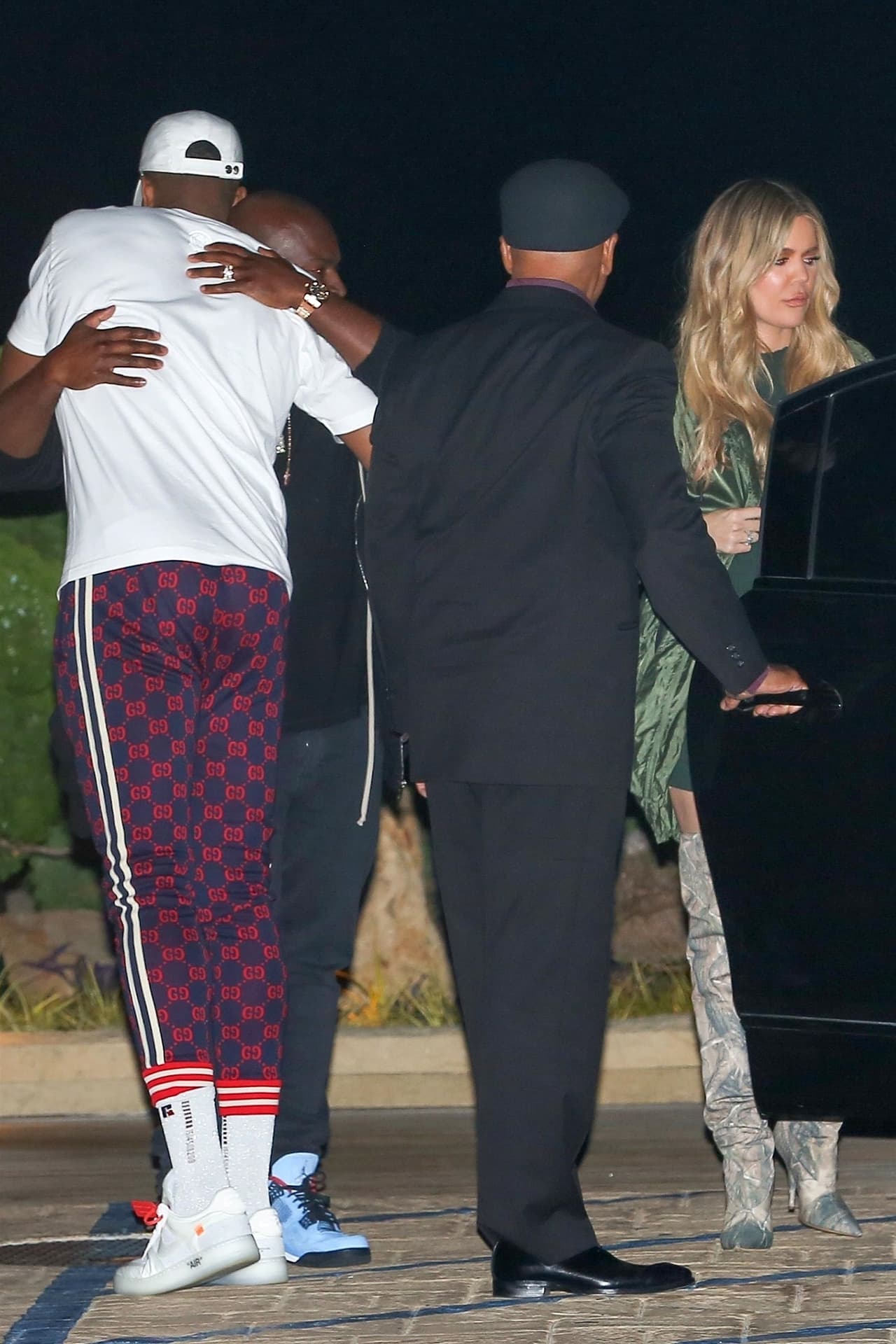 La empresaria de 33 años y su pareja protagonizaron un escándalo en abril, días antes de que ella diera a luz pues el basquetbolista fue descubierto en actitud comprometedora con otras mujeres.