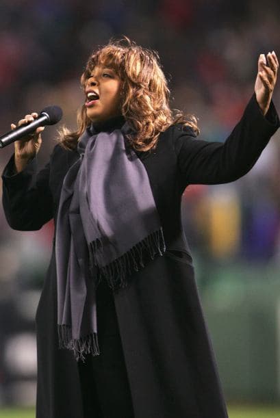 17 de mayo. Donna Summer, 63 años de edad. Diva de la música disco con temas como "Last Dance," ''Love to Love You Baby" and "Bad Girls".