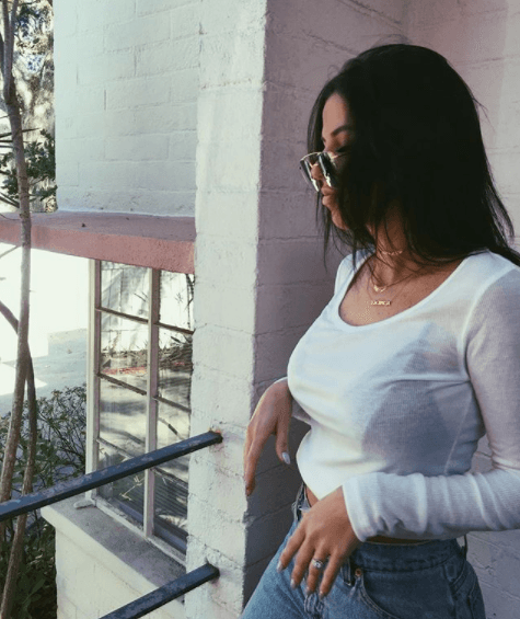 De acuerdo con el portal Life and Style, parece ser que Kylie no está molesta en lo más mínimo por el estilo de imitación que Victoria adoptó, porque después de todo "la imitación es verdaderamente la forma más sincera de adulación".