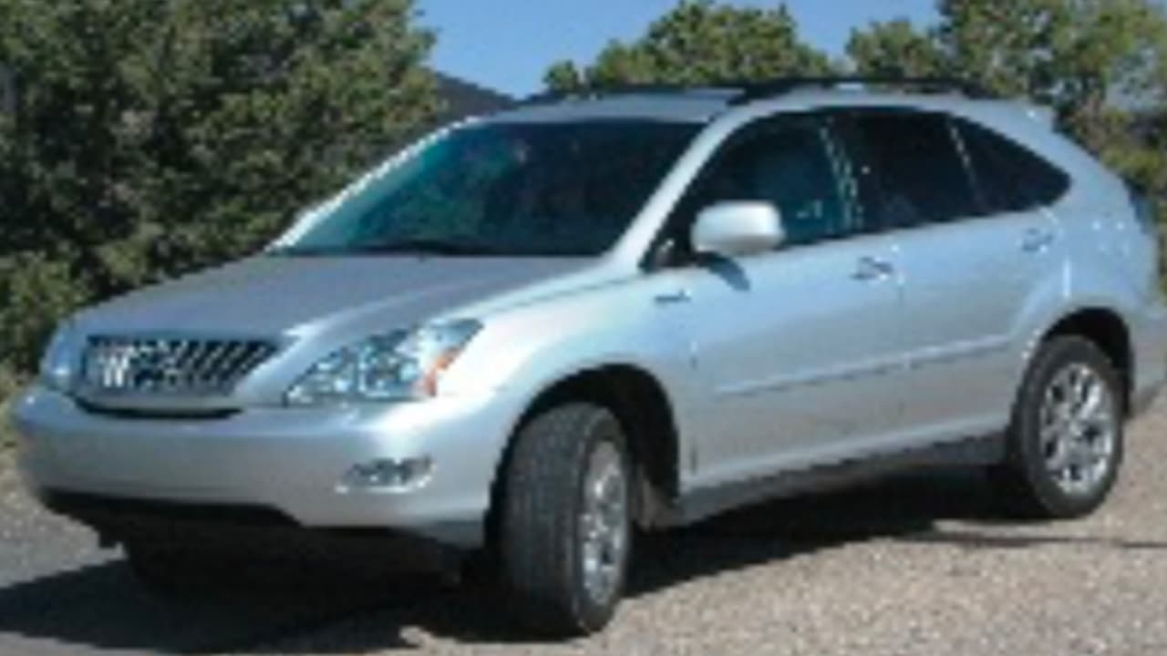 La mujer indicó que su expareja, que fue identificada como Brando Spears, tomó al niño y huyó en un automóvil Lexus.