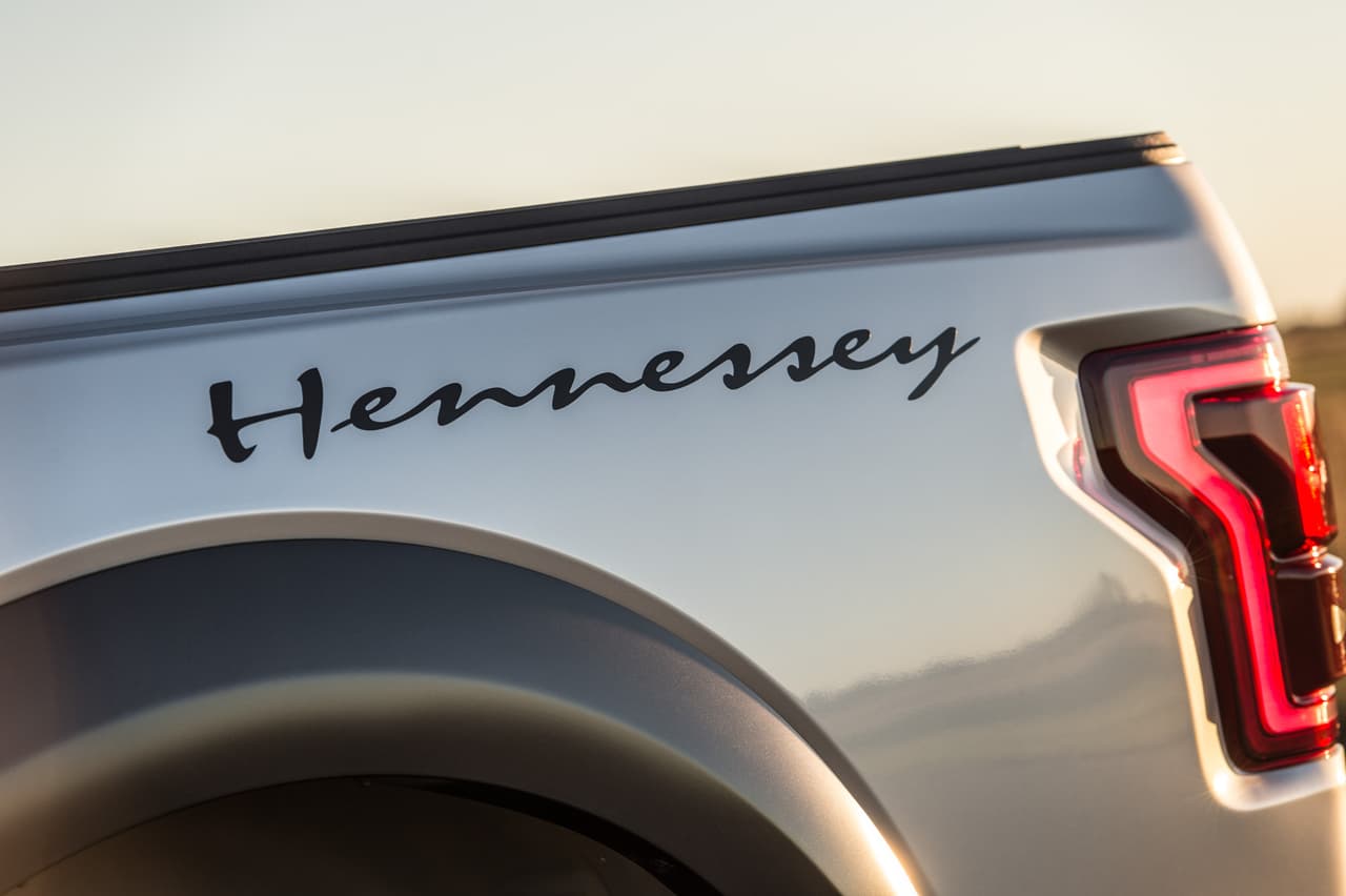 Hennessey ofrece garantía por 3 años o 36,000 millas (57,600 kilómetros).