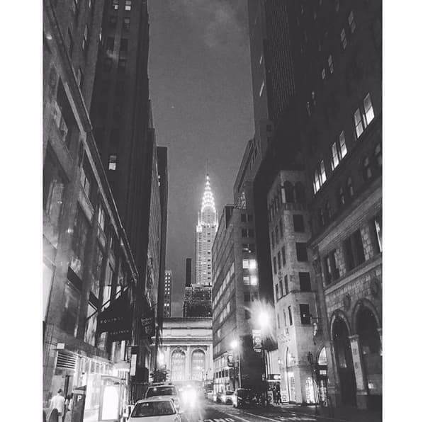 A través de su cuenta de Instagram la guapa Ela dio una probadita de la gran manzana y cómo se vive de noche en la ciudad.