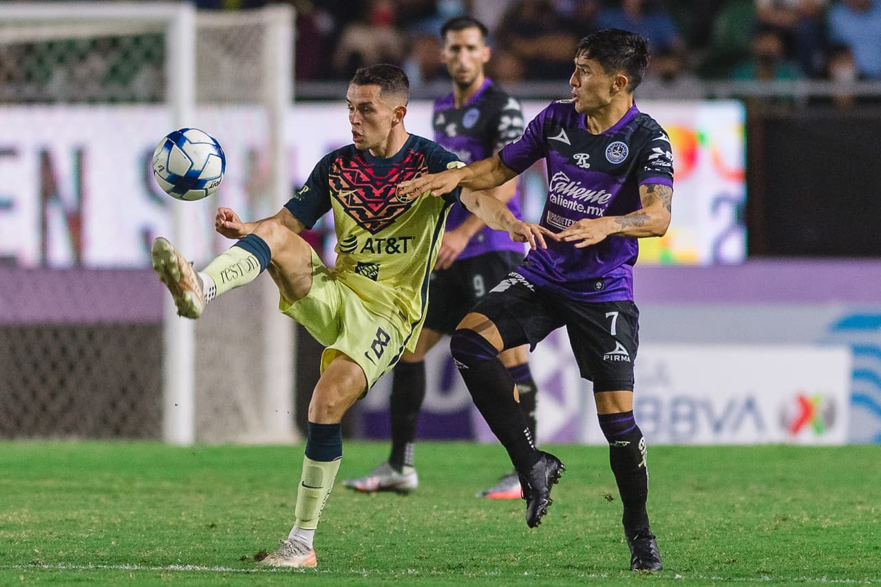 Gracias a los goles de Gonzalo Sosa y Miguels Sansores, Mazatlán logra resolver el encuentro en el primer tiempo y le pegan 2-1 a las Águilas del América.